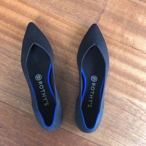 Brand new Rothy’s pointed flats